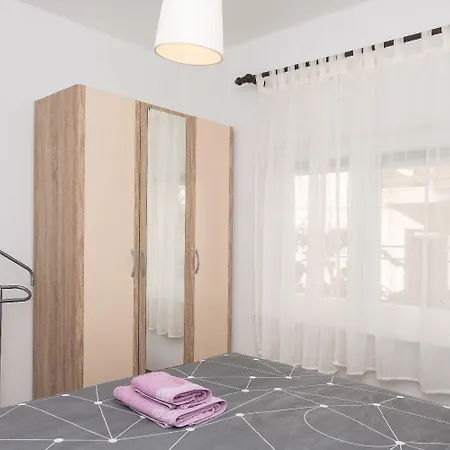 Apartment Matija Jezera